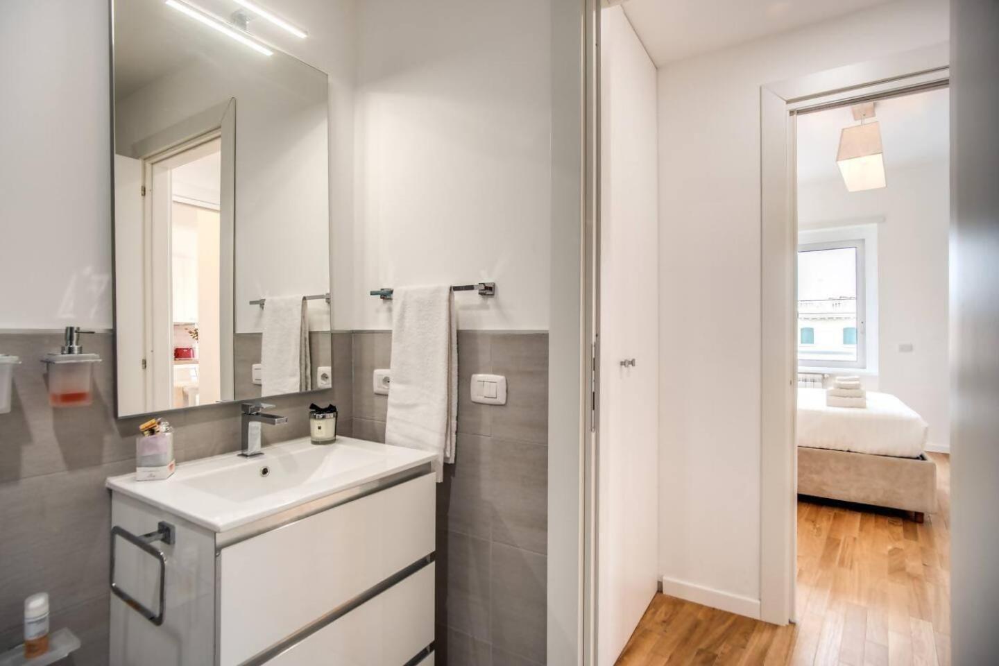 Naos Suite Close Popolo Square Rom Exteriör bild