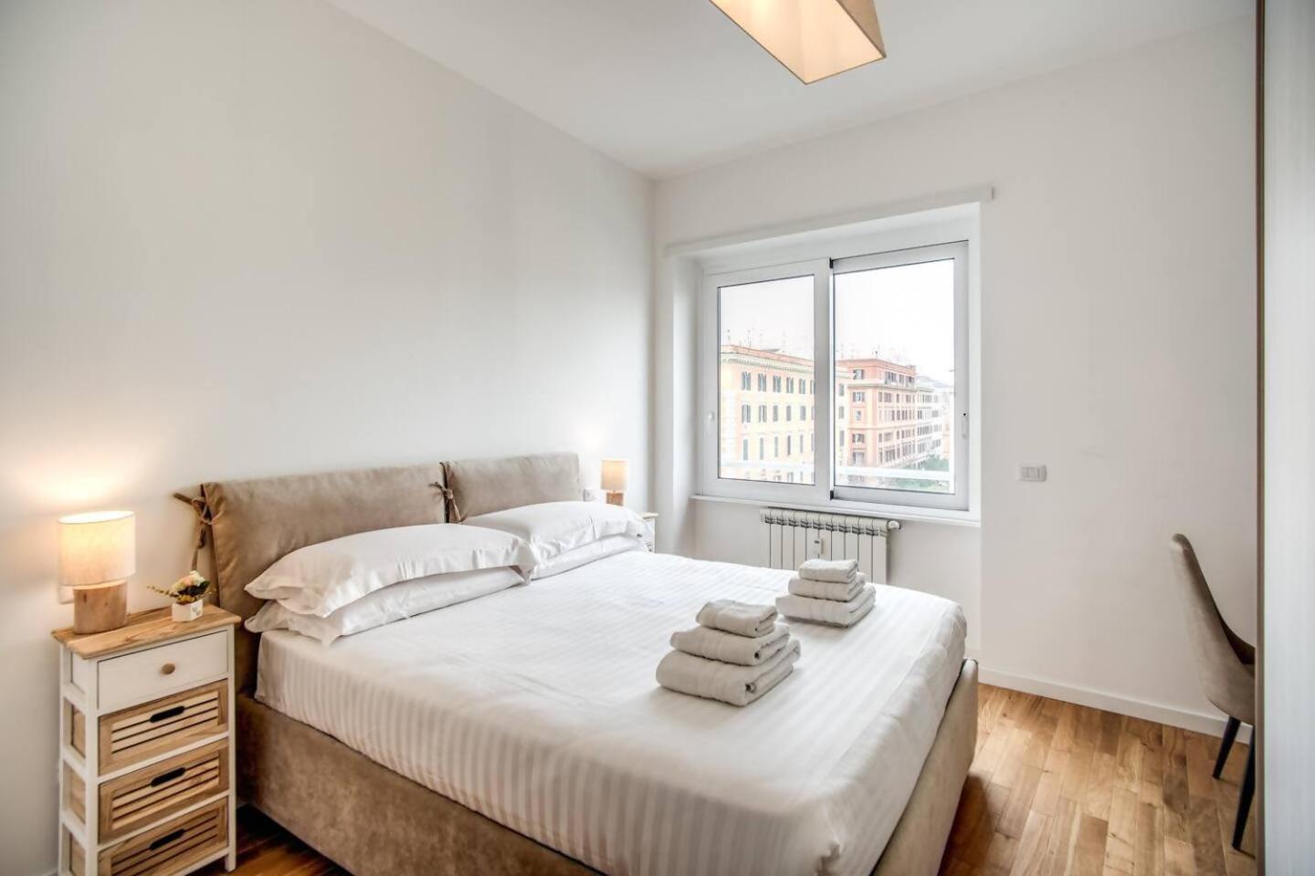 Naos Suite Close Popolo Square Rom Exteriör bild